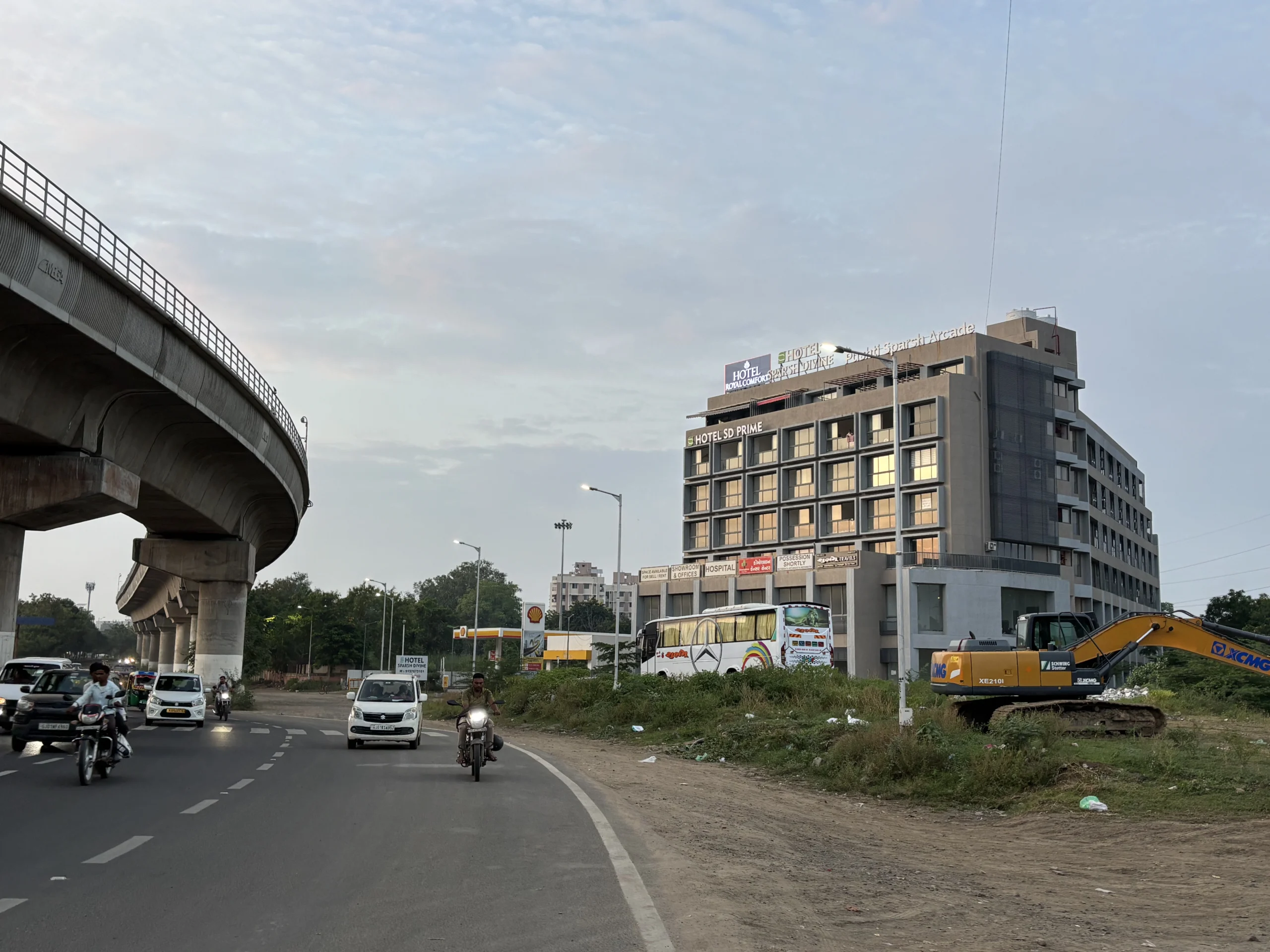 Hotel Sparsh Divine